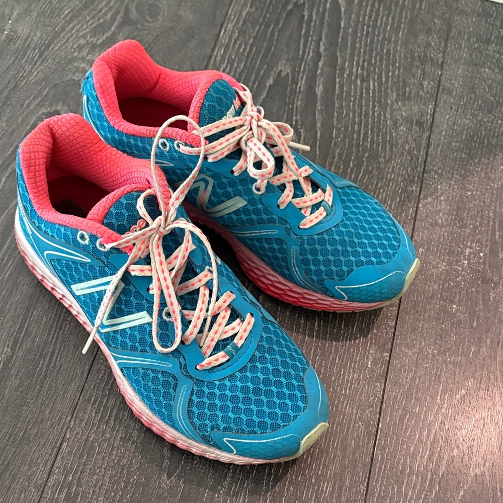 New Balance Fresh Foam 980 Women's 🌊 Blue & 🪸 Coral Athletic Shoes